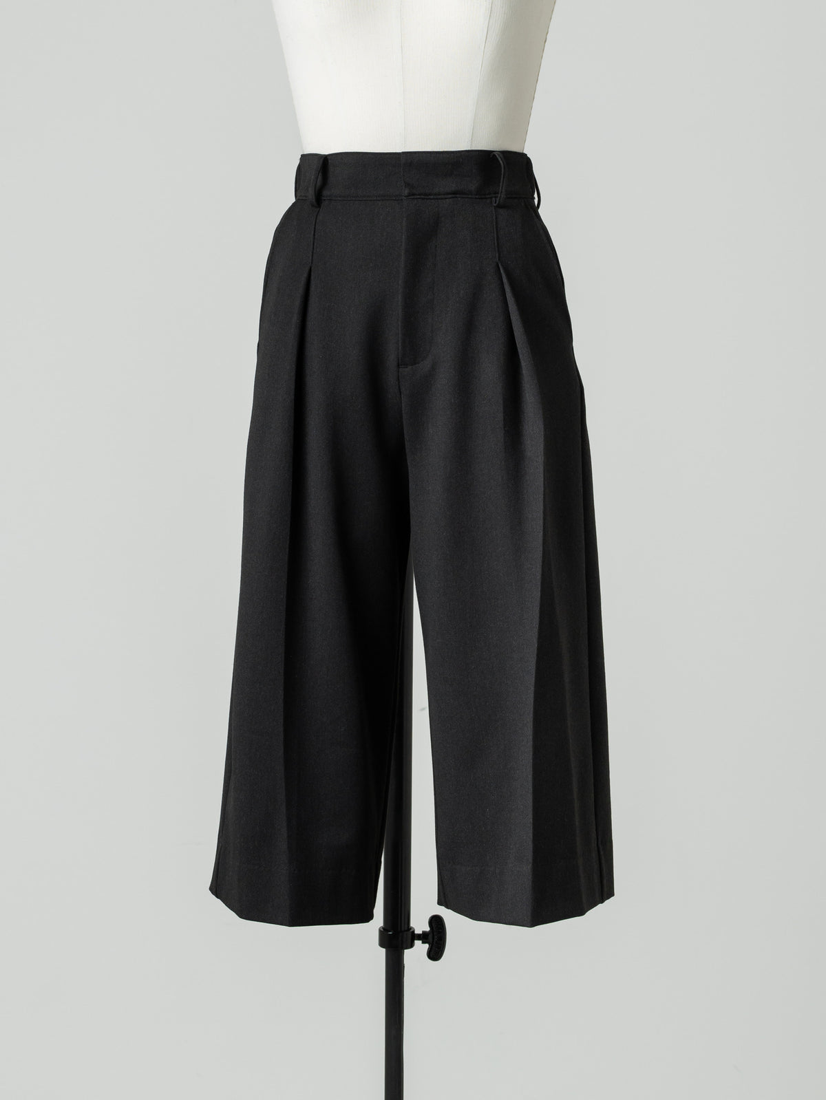 【HANKYU】RELAXED HALF PANTS