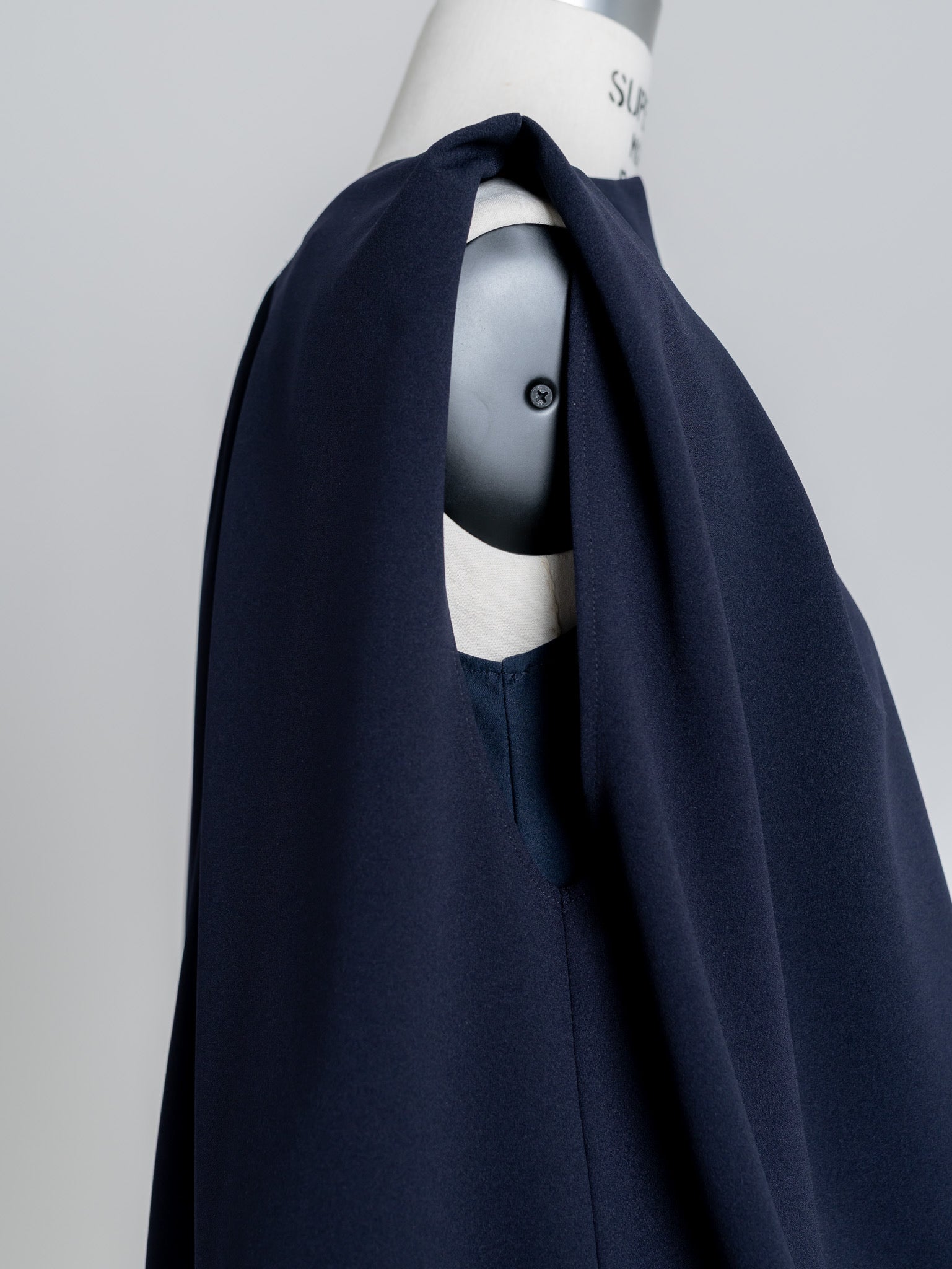SILKY TECH TOP/Navy