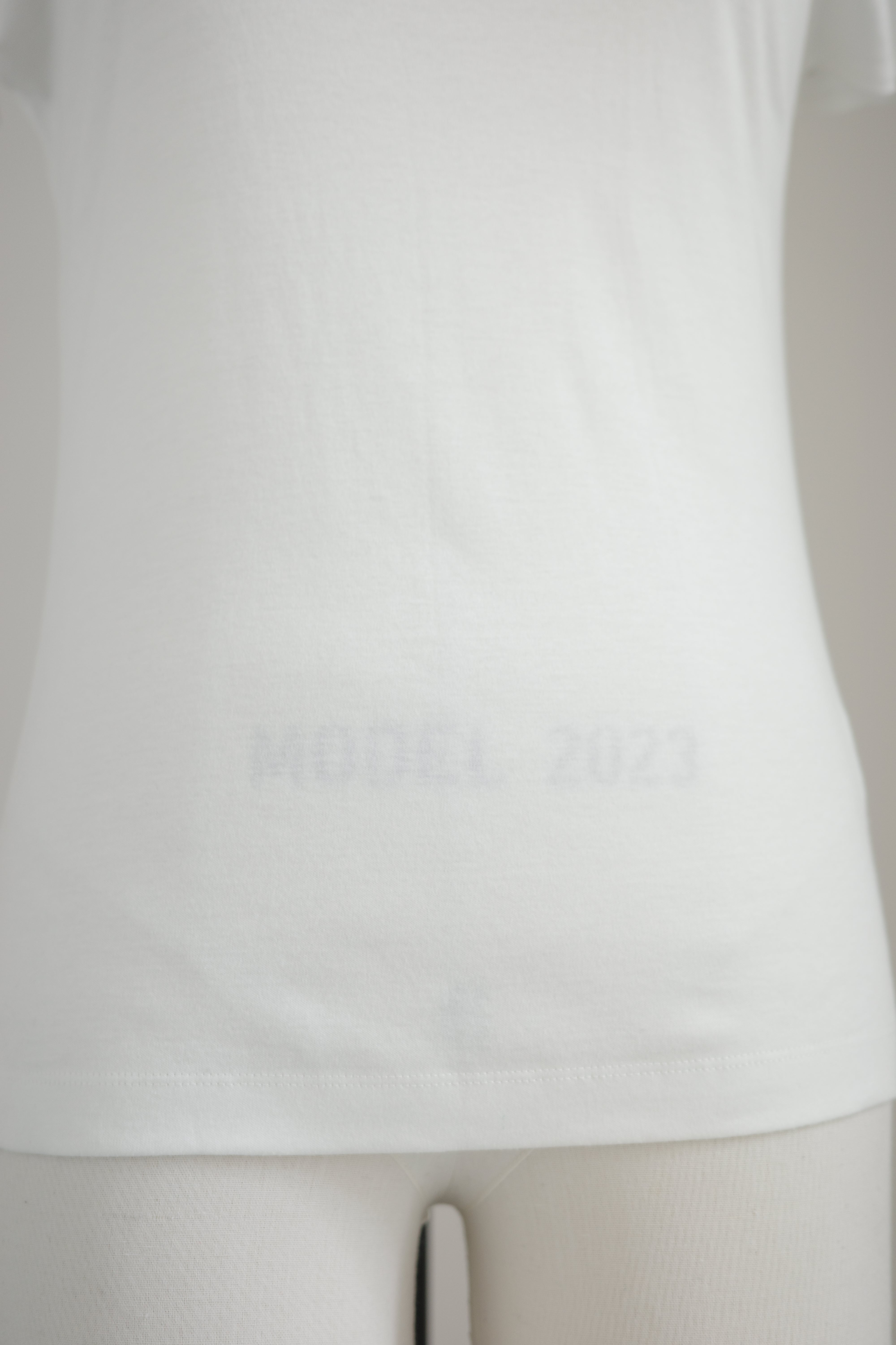 ORDER】BLOOM FRENCH TEE / White – FREY.online