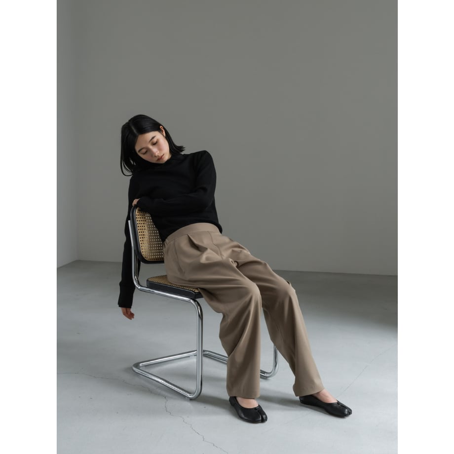 DOUBLE RIB TURTLE/Black